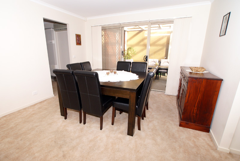 Nice Home, Fantastic Location, Great Value Picture 2