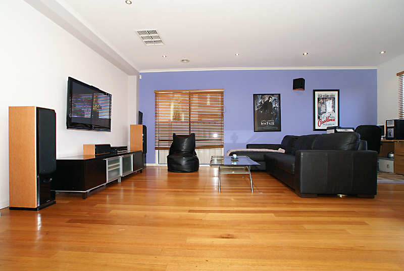 One Look Will Do! Picture 2