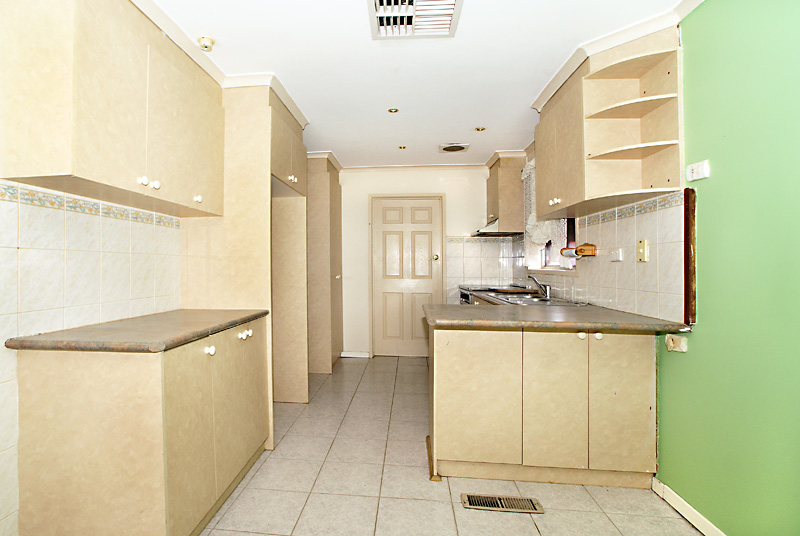 Amazing Start In A Superb Location! Picture 2