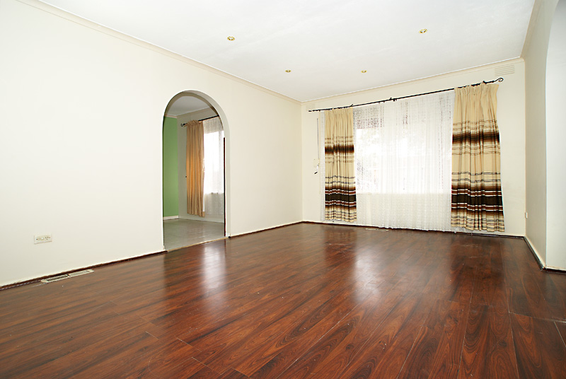 Amazing Start In A Superb Location! Picture 3