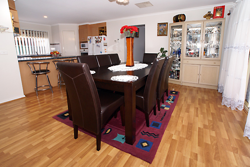 Look No Further! Picture 3