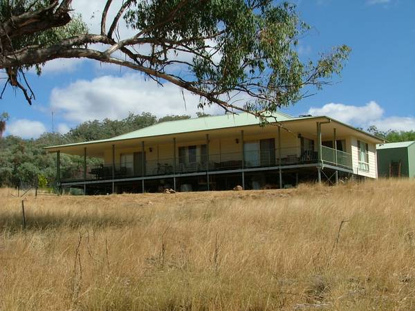 POPULAR CURRABUBULA AREA 581 HA (1450 ACRES) Picture