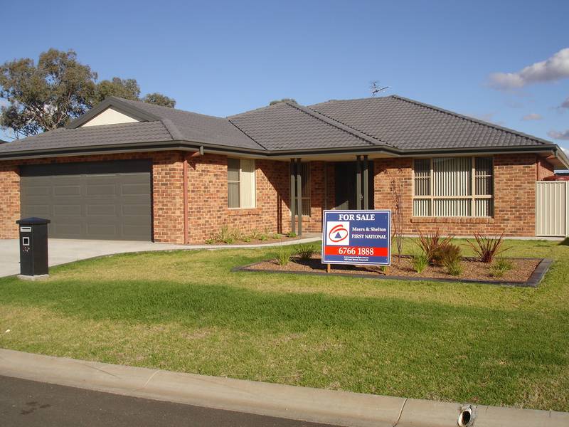 BRAND NEW HOME - INVEST NOW AND COLLECT THE RENT - MOVE IN LATER Picture 1