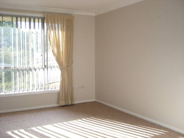 NEAT & TIDY 2BRM IN EAST Picture 3