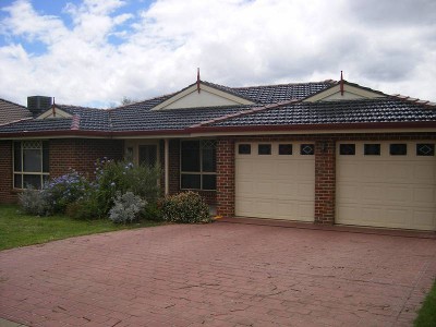 EXECUTIVE 4BRM HOME IN SOUTH Picture
