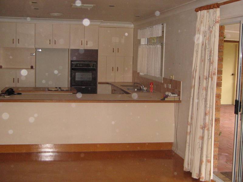 EXCELLENT LOCATION, CUL-DE-SAC SOUTH Picture 2