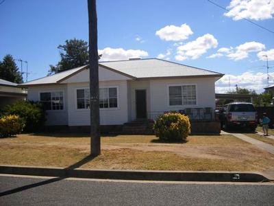 3 BEDROOM IN SOUTH Picture 3 BEDROOM IN SOUTH Picture