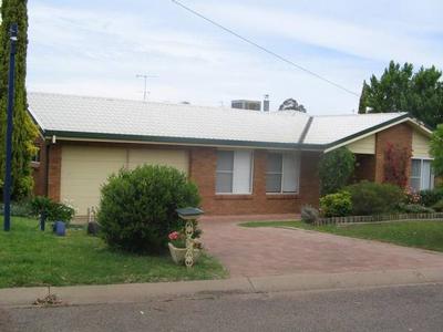 4 bed with Ensuite and views over back!! Picture 4 bed with Ensuite and views over back!! Picture