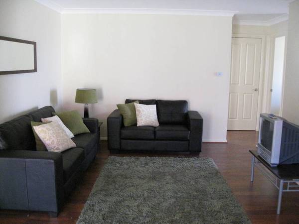 FRONT EXECUTIVE VILLA **SUNSHINE ESTATE** Picture