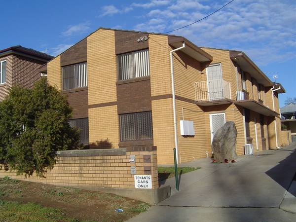 BLOCK OF 4 UNITS RETURNING 7.05% GROSS - WEST TAMWORTH Picture