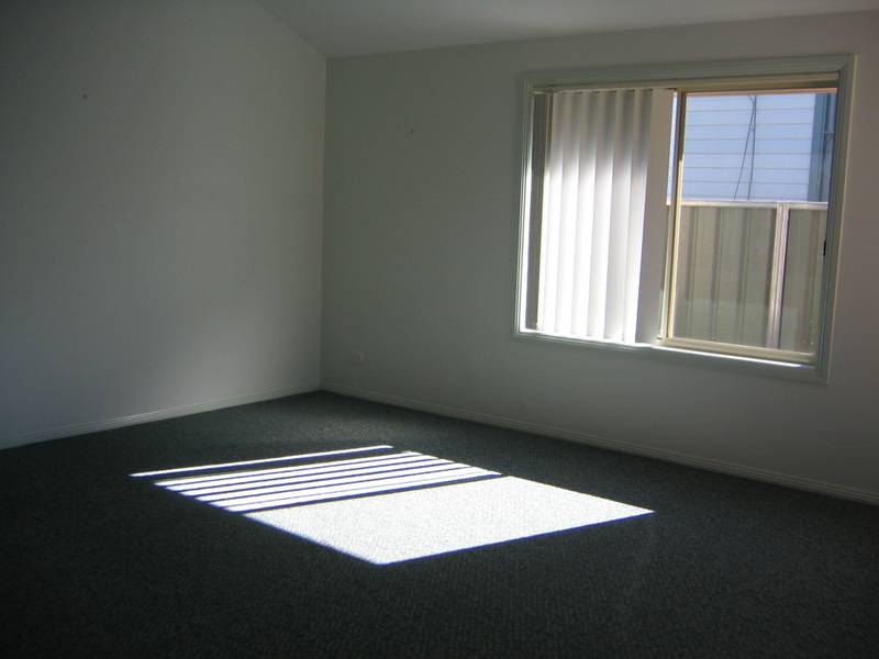 2BRM UNIT, CLOSE TO HOSPITAL Picture 3