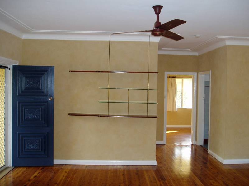 Executive Family Home - 6 MONTH LEASE Picture 2