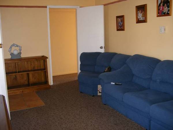 WALK TO THE SHOPS IN SOUTH Picture 3