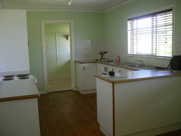 3BRM, QUIET STREET, RURAL VIEWS Picture 3BRM, QUIET STREET, RURAL VIEWS Picture