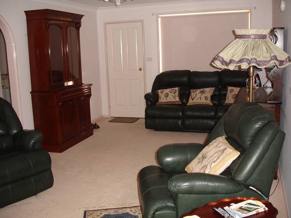 OPPOSITE TAMARA
- GREAT NORTH LOCATION Picture