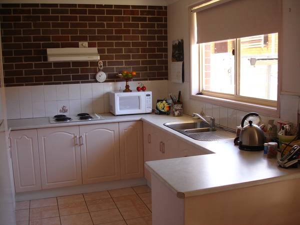 OPPOSITE TAMARA
- GREAT NORTH LOCATION Picture