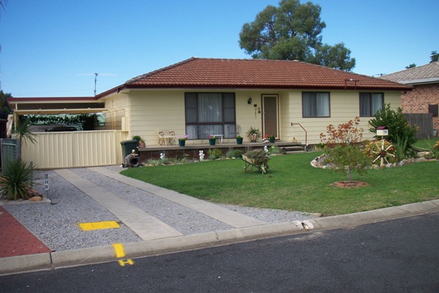 Come And Have A Look At This Picture 1