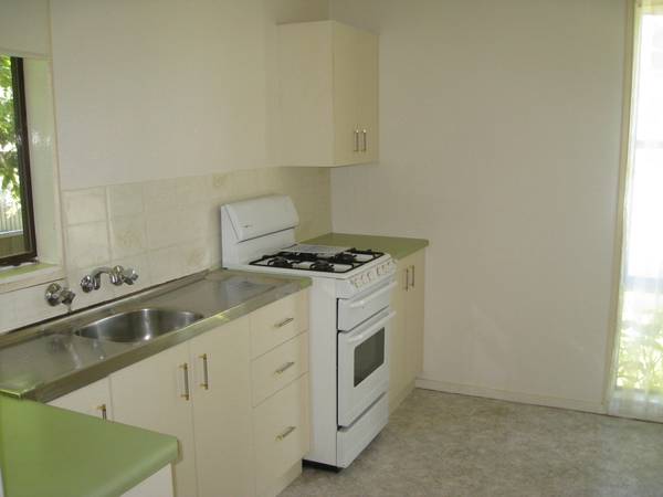 NEAT & TIDY 3BEDROOM HOME Picture NEAT & TIDY 3BEDROOM HOME Picture