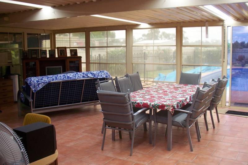 Stop & Look!! This is a lot of House for your money! Picture 2