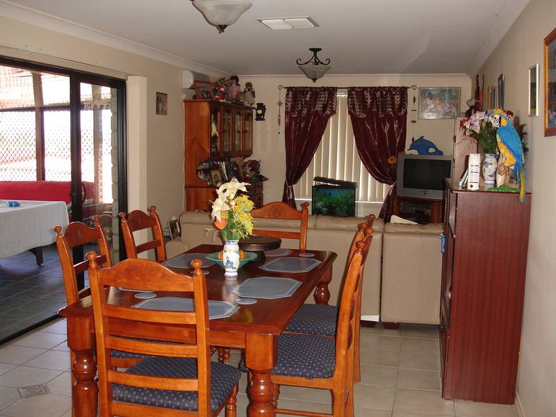 IMMACULATE HOME YOU WOULD BE PROUD TO CALL YOUR OWN Picture 3