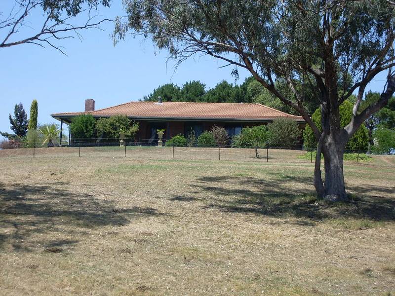 HUGE PRICE REDUCTION - CALLING ALL SERIOUS BUYERS Picture 1