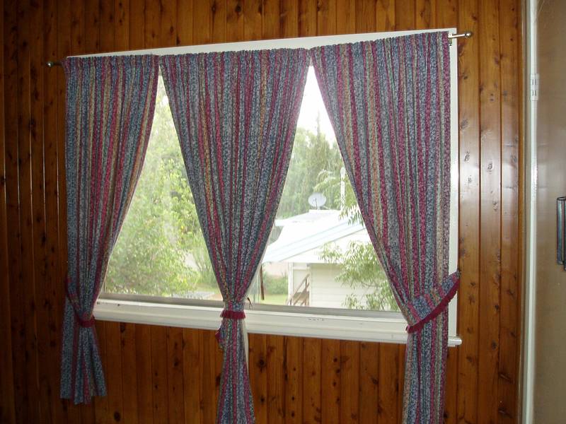 GREAT LOCATION !! Picture 3