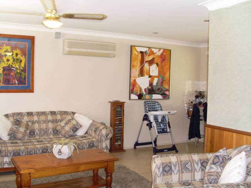 JUST MOVE IN -
IT'S ALL BEEN DONE FOR YOU Picture 2