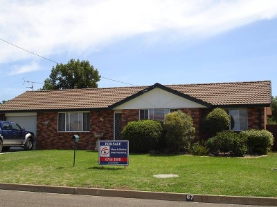 JUST MOVE IN -
IT'S ALL BEEN DONE FOR YOU Picture