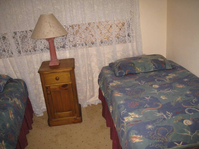 CONVENIENTLY LOCATED - FULLY FURNISHED UNIT Picture