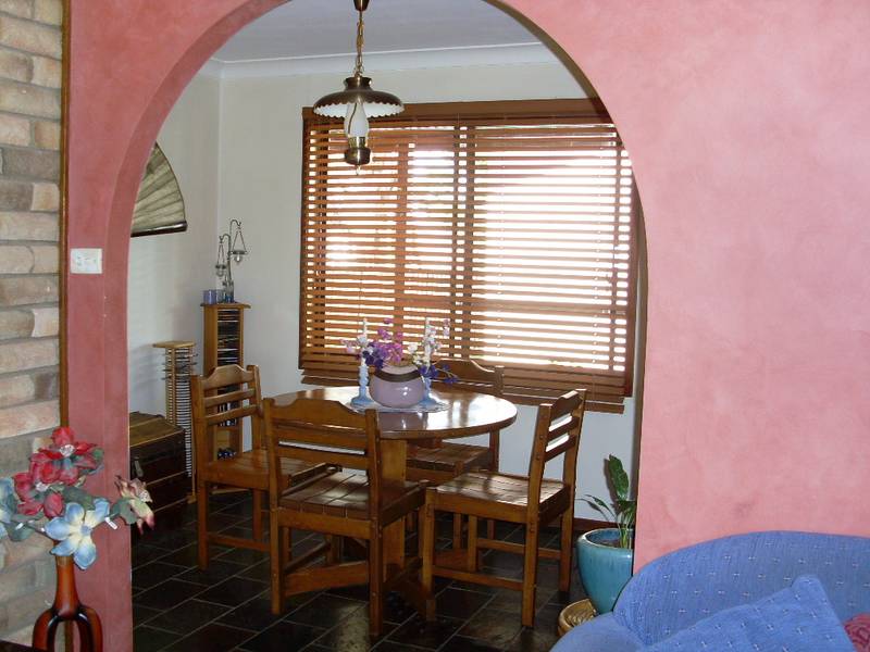 APPROX 10 ACRES - 4 BEDROOM HOME Picture