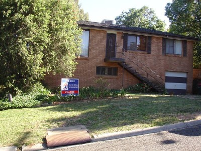 VENDORS WANT THIS SOLD YESTERDAY!! Picture