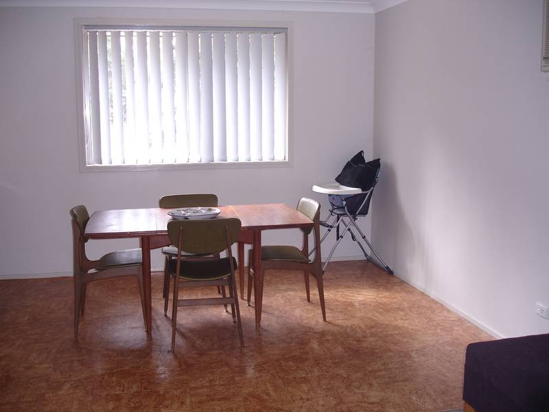 FRESHLY PAINTED - 4 BEDROOM BRICK HOME - EXCELLENT INVESTMENT PROPOSITION Picture 3