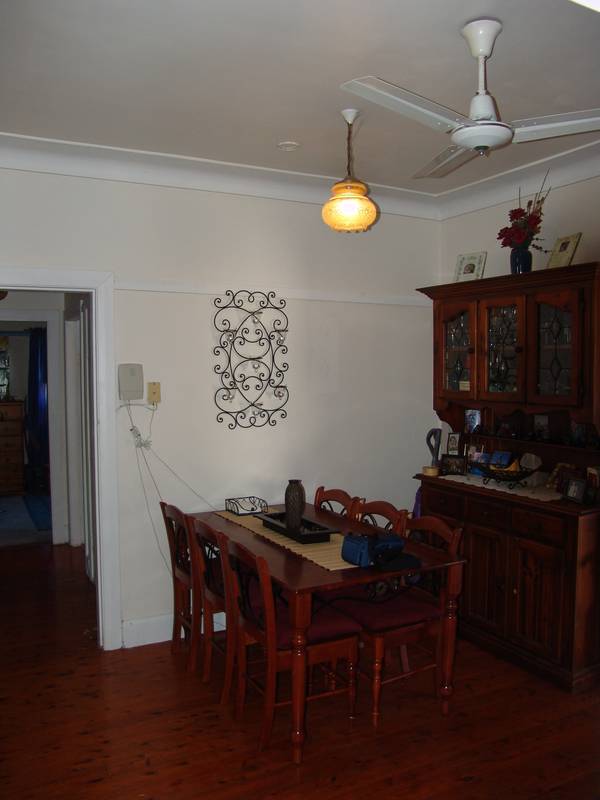 CHARMING 1950'S HOME AT A PRICE YOU CAN AFFORD Picture 2