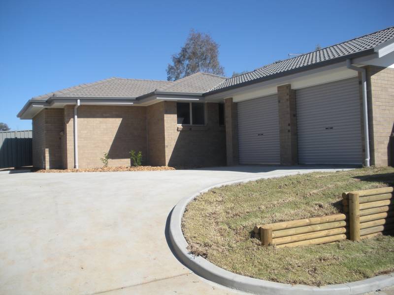 CALALA PARK ESTATE Picture 1