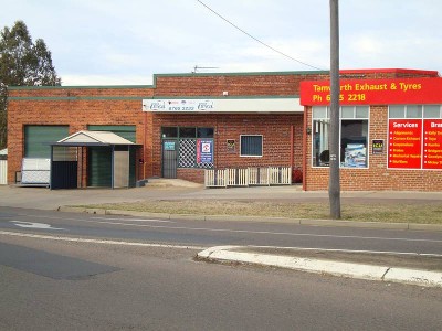 HIGHWAY EXPOSURE FOR LEASE Picture