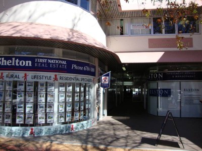 OFFICE SPACE SUITABLE FOR A ONE MAN/WOMAN BUSINESS Picture