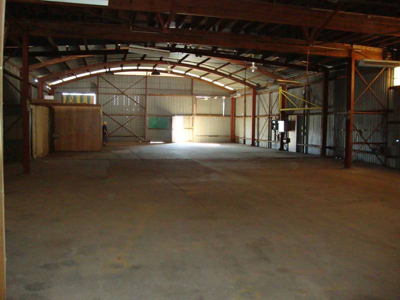 CENTRAL INDUSTRIAL SHEDDING Picture 2