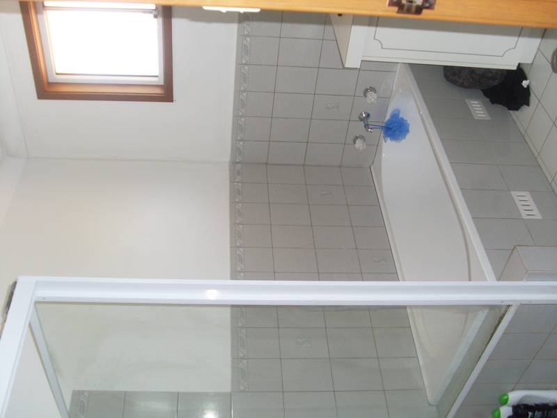 WHAT A TOWN HOUSE, WHAT A LOCATION!!! Picture 2