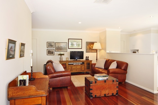 Style & Distinction Picture 2