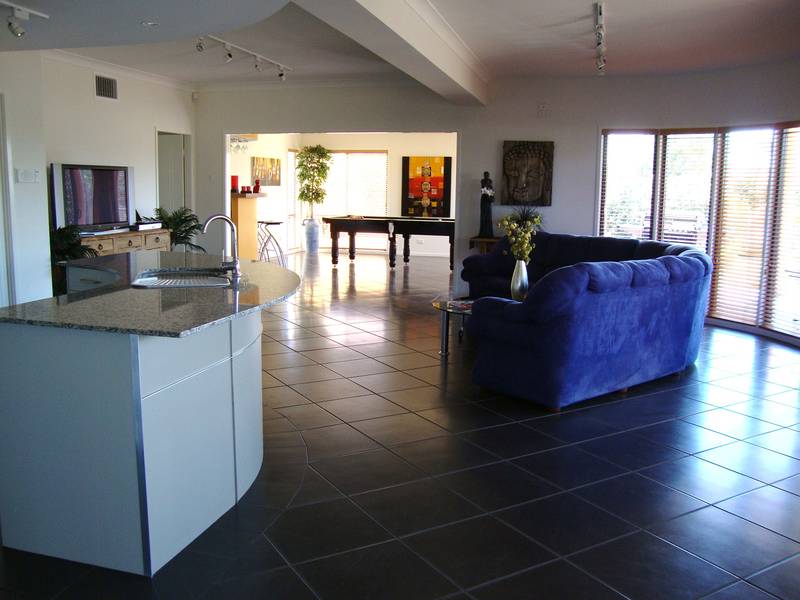 Under replacement Costs Picture 3