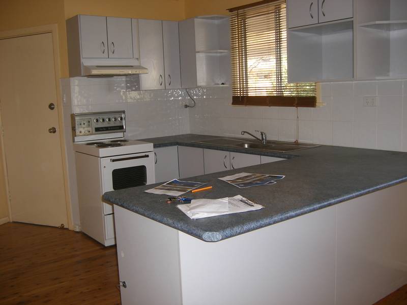 POLISHED TIMBER FLOOR BOARDS - CLOSE TO SCHOOL Picture 2