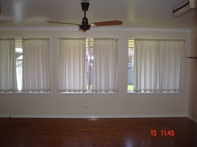 4 BEDROOM HOME! Picture 3