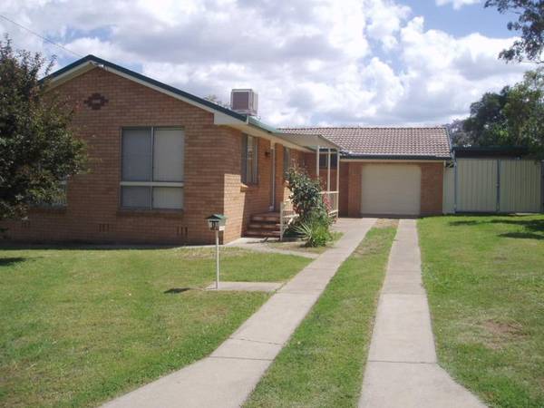 Central South - walk to school Picture 1