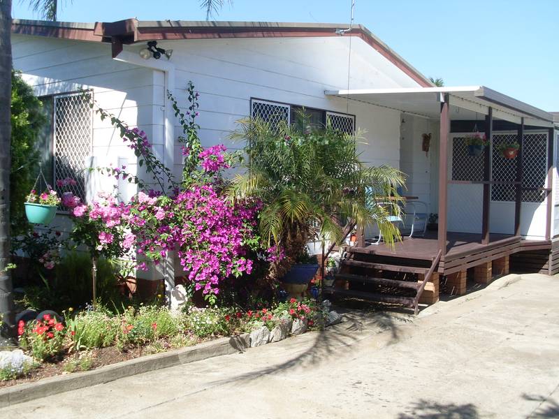 Vendors Want This Sold Yesterday Picture 1