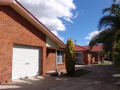 MODERN,TIDY & NEAT AS A BUTTON Picture