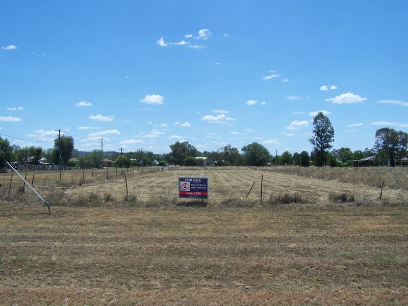 BECOME PART OF A COMMUNITY Picture 1