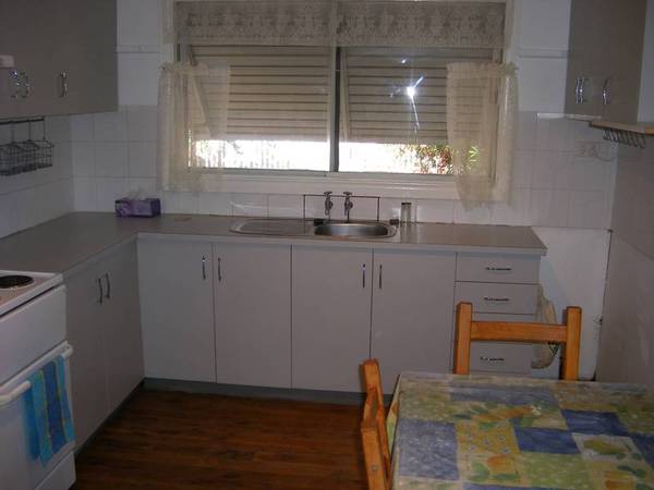 EXTRA LARGE LIVING AREA!!! Picture 1