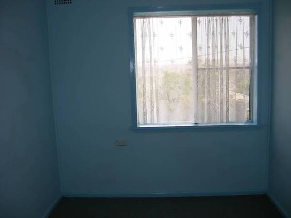 SEE INSIDE & YOU WILL BE AMAZED!! Picture 3