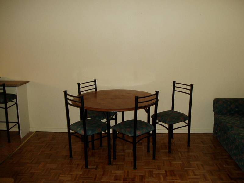 FULLY FURNISHED UNIT! WALK TO SHOPPING WORLD Picture 3