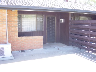 CLOSE TO SHOPS IN NORTH!!! Picture